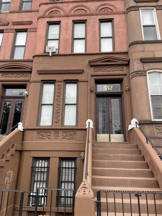556 W 165th St Unit 2, New York, NY 10032