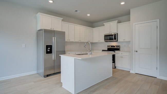 352 Navigator Ln, McDonough, GA 30253 - photo 7