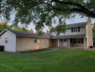 W269S8475 Alpine Dr, Mukwonago, WI 53149