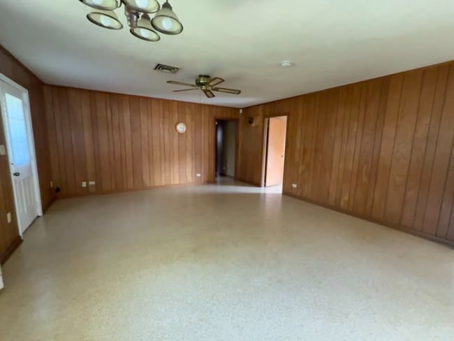 215 Clause Ln, Lafayette, LA 70507 - photo 3