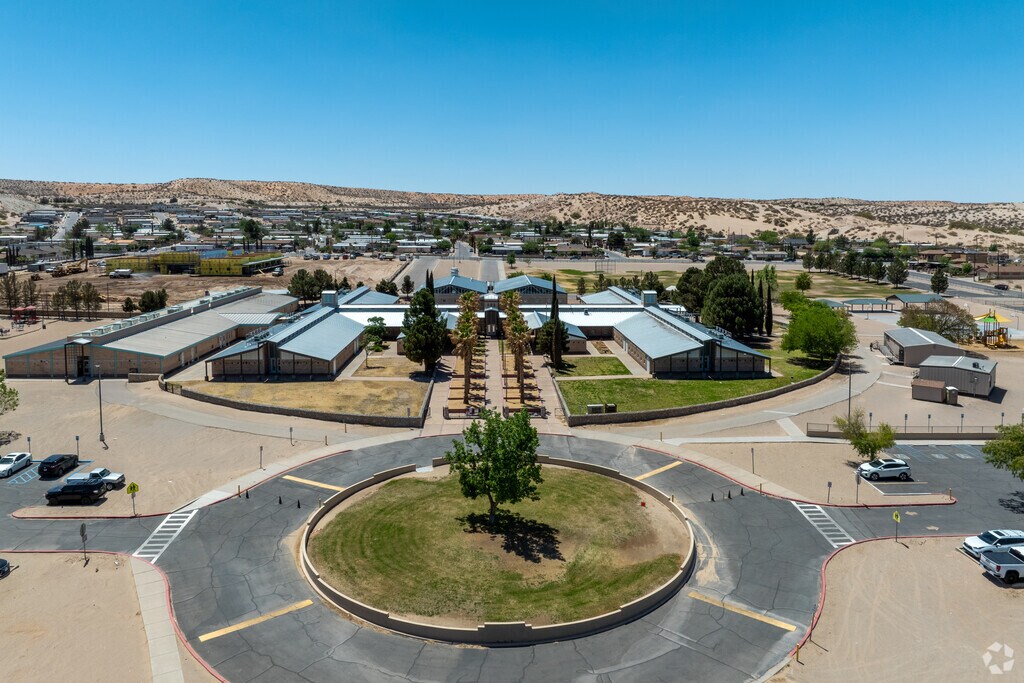 Riverside Elementary School fosters curiosity and a passion for learning.