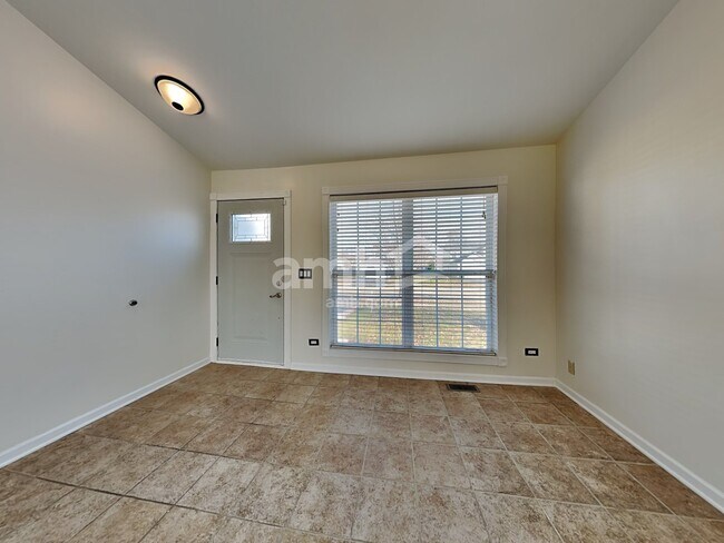 915 Mission Blvd, Joliet, IL 60436 - photo 7