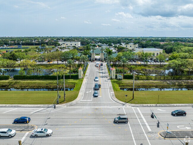 Engage in academic excellence at American Academy, Palm Beach Campus, where students thrive.