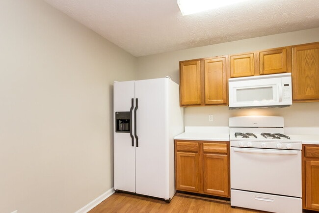 126 Springbottom Dr SE, Lawrenceville, GA 30046 - photo 6