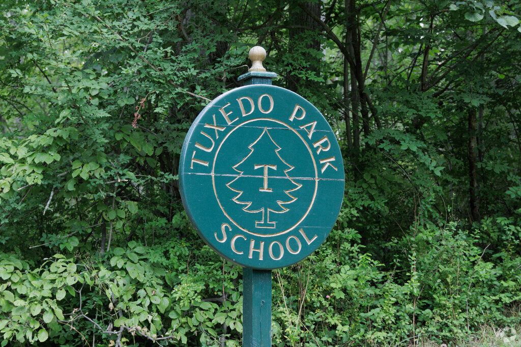 Tuxedo Park School is a highly rated private school in Tuxedo Park, NY.