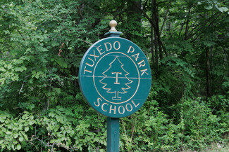 Tuxedo Park School