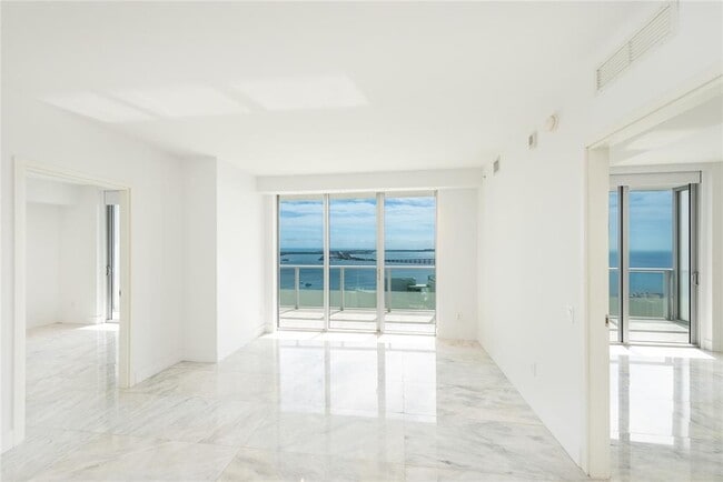 Trump Towers I unit 3202, Sunny Isles Beach, FL 33160 - photo 2