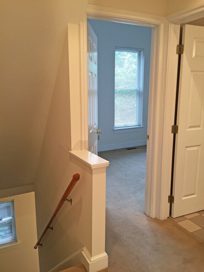 108 Warren St, Columbus, OH 43215 - photo 4