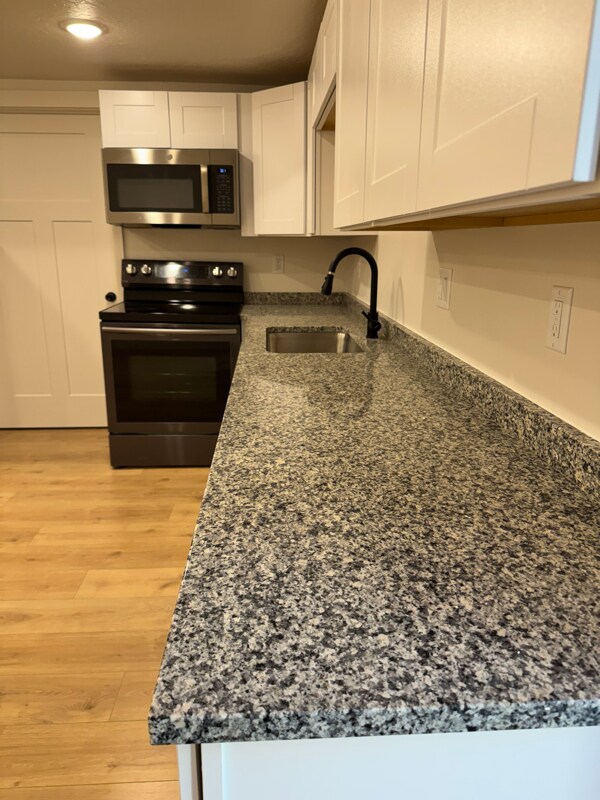 3082 Lone Pine St, Eagle Mountain, UT 84005 - photo 7