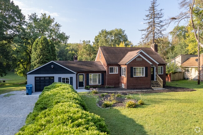 Cozy Cape Cods can be found throughout East Barberton.