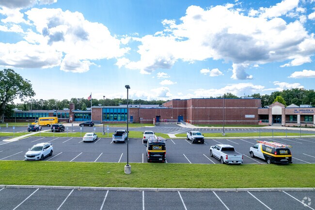 Students can attend Buckshutem Road School.