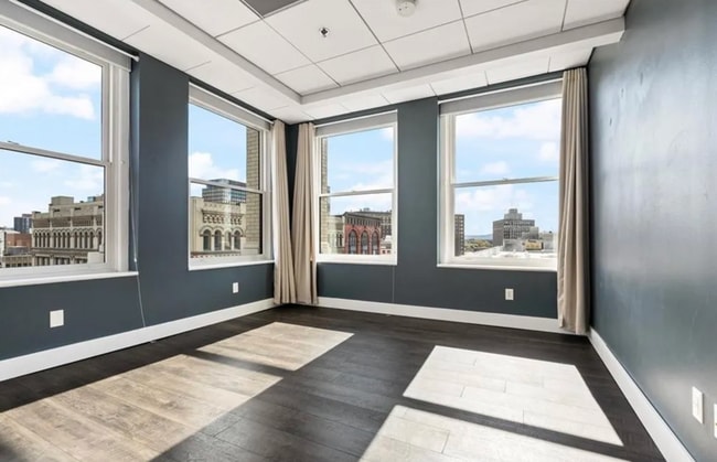 108 W Jefferson St unit 702, Syracuse, NY 13202 - photo 6