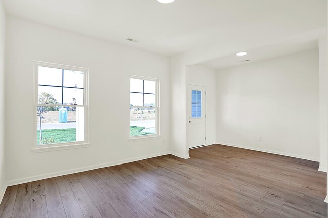 6941 Rusty Nail Ct, Brownsburg, IN 46112 - photo 2