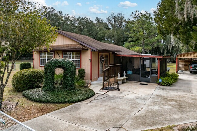 Sugarhill homes may feature ornamental landscaping details.