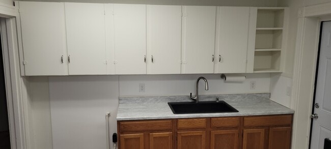 1044 Memorial Ave unit 1044 Memorial, Williamsport, PA 17701 - photo 3