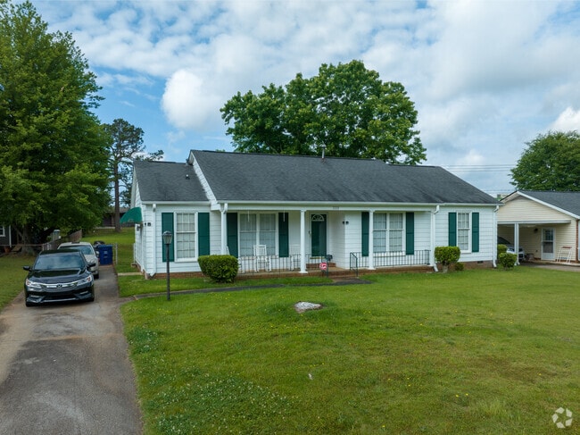 Wadsworth Hills features many ranch homes with a variety of styles.