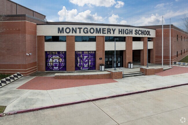 Montgomery High School received a B+ grade from Niche.