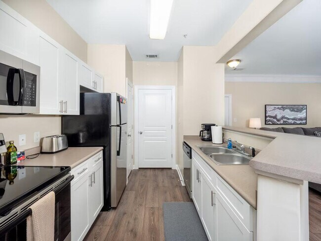 6000 Scarlet Sky Ln unit ID1225911P, Cary, NC 27518 - photo 6