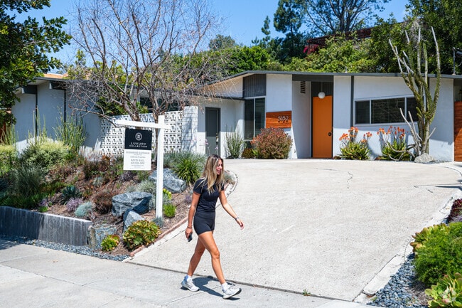 College West offers stylish mid-century modern homes that complement the dynamic spirit of the surrounding college community.