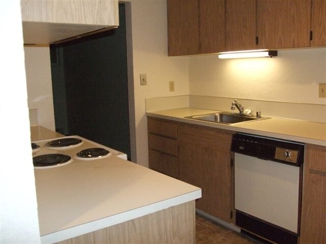New Horizons Apartments, Burien, WA 98166 - photo 4