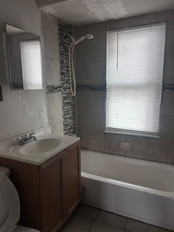 14008 Savannah Ave unit 2, Cleveland, OH 44112 - photo 7