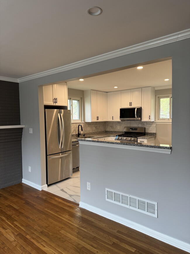 8113 D'Arcy Rd, District Heights, MD 20747