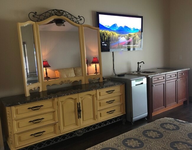 36 Gables Blvd, Weston, FL 33326 - photo 6