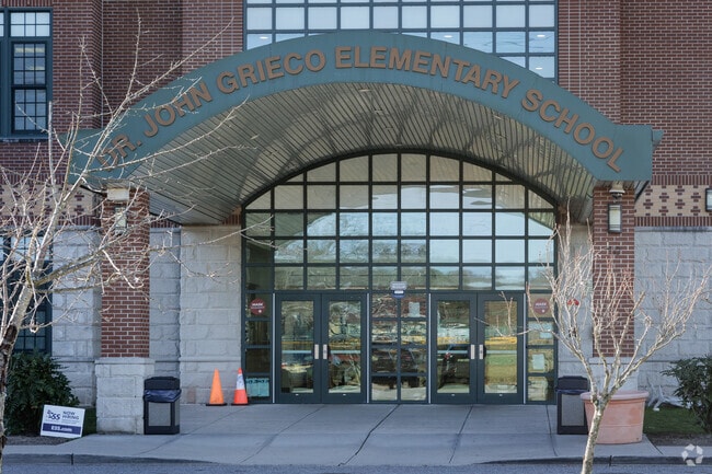 Dr J Grieco Elementary School in Englewood, NJ serves 348 students.