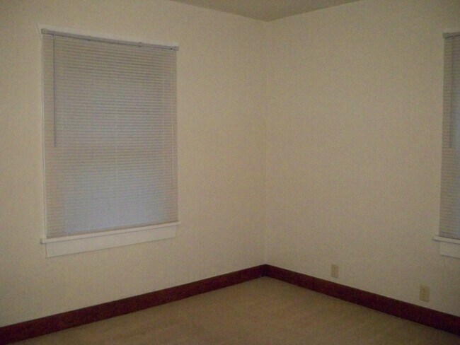 331 W Cedar St unit 2, Springfield, IL 62704 - photo 6