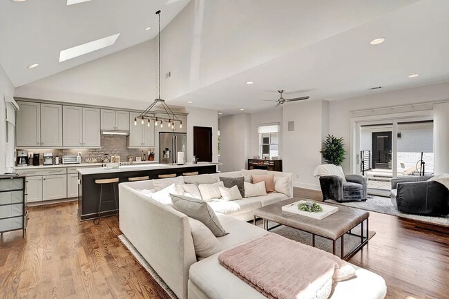 1825 Lombardy Ave unit B, Nashville, TN 37215 - photo 3