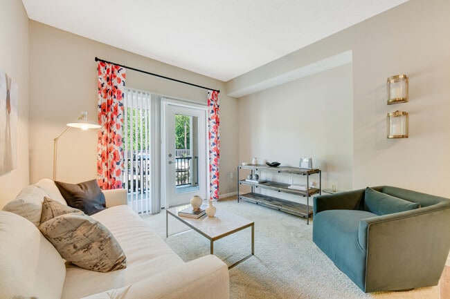 Woodfield Park, Columbus, OH 43219 - photo 7