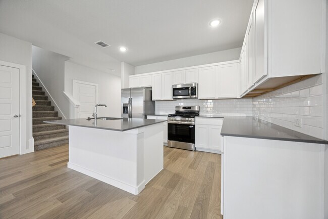 2128 Lone Star Ln unit 36658008, Seagoville, TX 75159 - photo 5