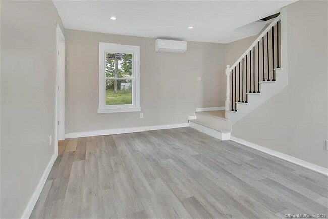 51 Mill St unit 53 Mill St, Manchester, CT 06042 - photo 6