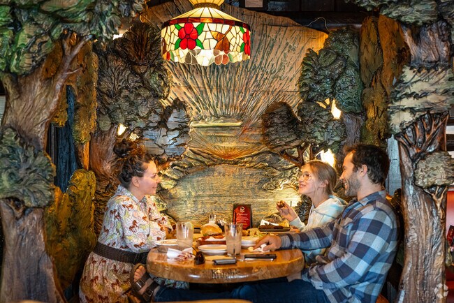 Krogh's Restaurant & Brew Pub is a popular local stalwart where Lake Mohawk families can enjoy a meal together within an enchanted booth.