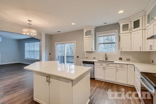 428 Castlebury Ct, Clover, SC 29710 - photo 5