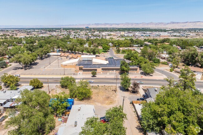 New Emerson School at Columbus