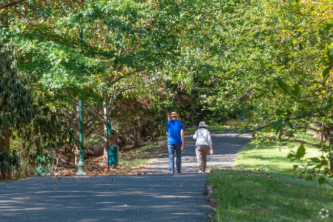 Cameron Station Linear Park offers a tranquil nature escape in the heart of Cameron Station.