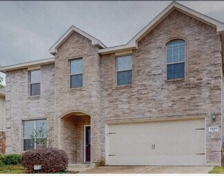 2840 Merry View Ln, Fort Worth, TX 76120