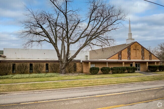 Lansing Baptist School, Church