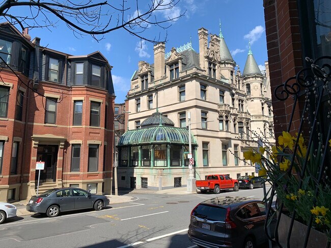 46 Hereford St unit 1, Boston, MA 02115 - photo 4