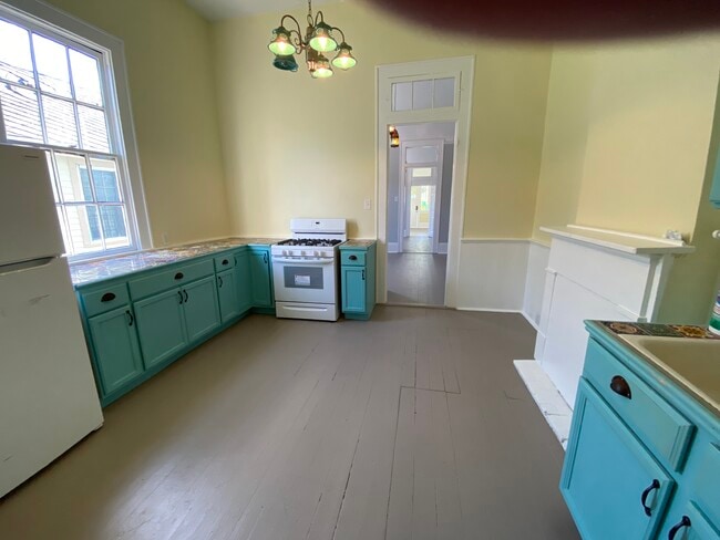 2727 Onzaga St, New Orleans, LA 70119 - photo 2