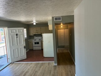 5458 New Cut Rd, Louisville, KY 40214