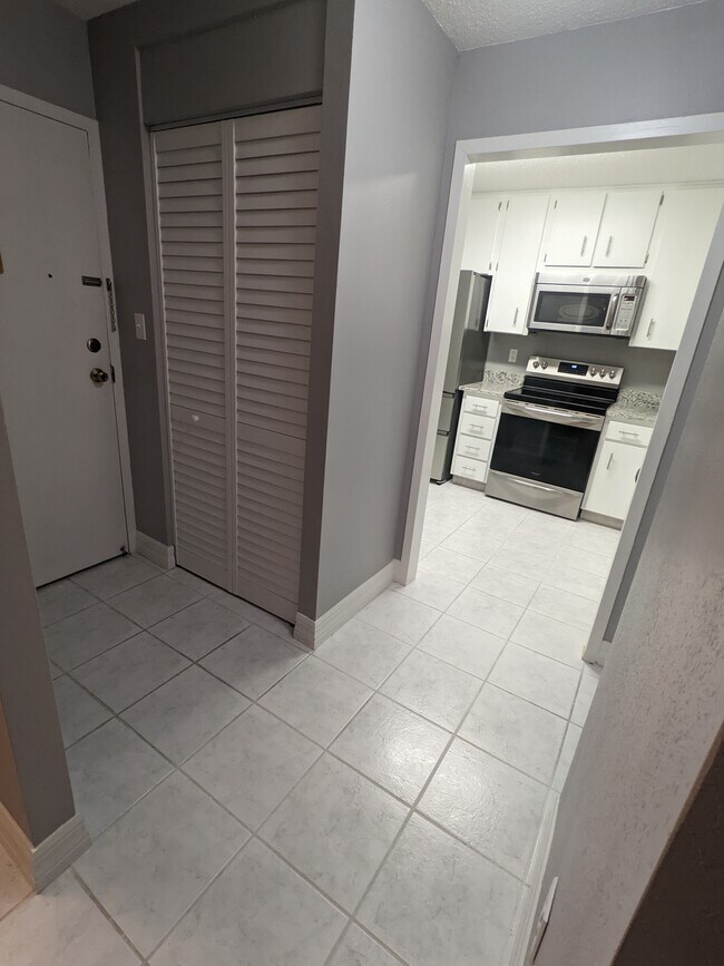 2700 Bayshore Blvd unit 2111, Dunedin, FL 34698 - photo 3