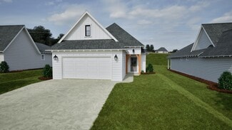 240 Summer St, Opelika, AL 36801