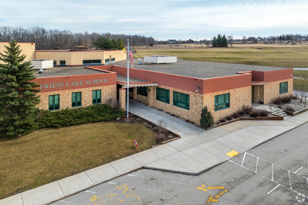 Friess Lake Elementary is a highly rated, public school located in Hubertus, WI.