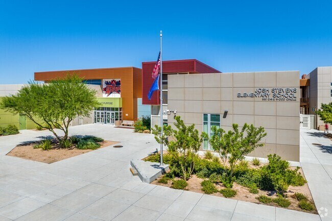 Josh Stevens Elementary School offers education for elementary students.