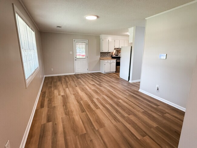 128 Barnesdale Dr, Warner Robins, GA 31093 - photo 5