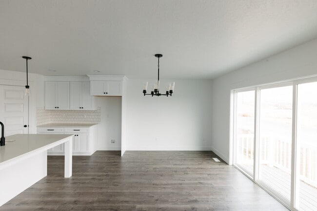 1044 N 3620 W, Lehi, UT 84043 - photo 6