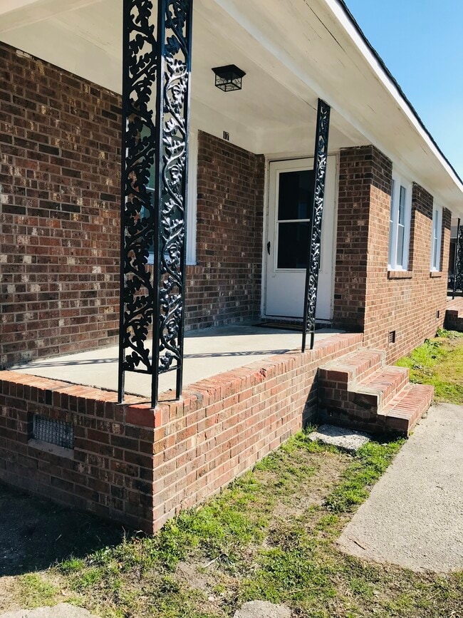 585 S 7th St Unit 585, Aurora, NC 27806