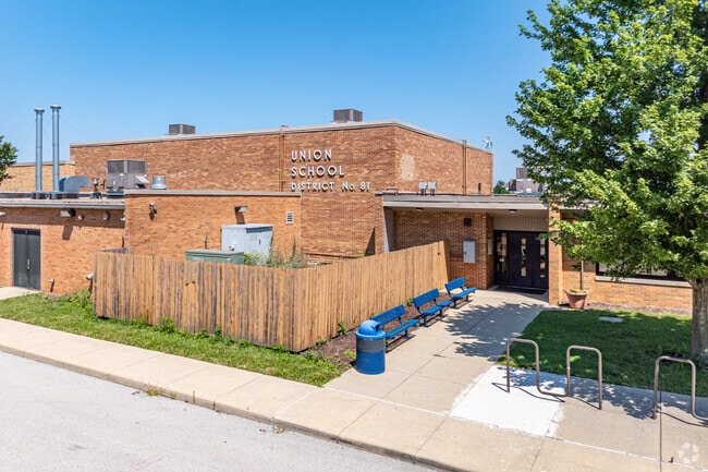 Union Elementary School is a top rated, public school located in Joliet, IL.
